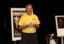 Martin Dejdar vystupuje.
