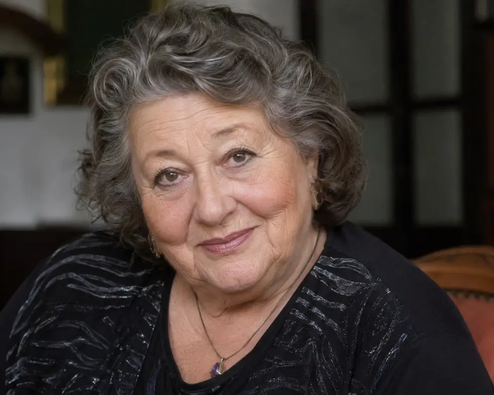 Helena Růžičková by byla k nepoznání. Zdroj: Profimedia | TVGURU.cz Umělou inteligencí upravená Helena Růžičková