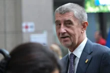 Andrej Babiš se usmívá.