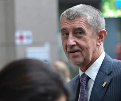 Andrej Babiš se usmívá.