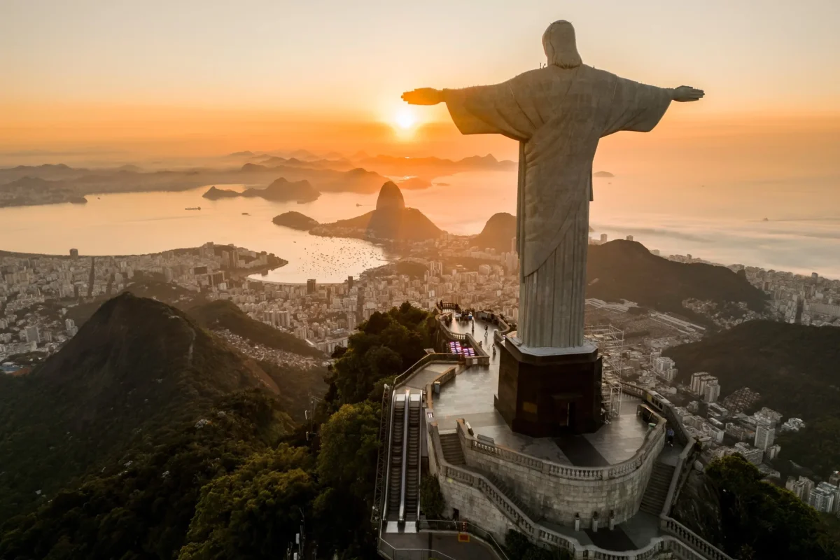 shutterstock_2279698533-2 | TVGURU.cz Socha Krista v Brazílii