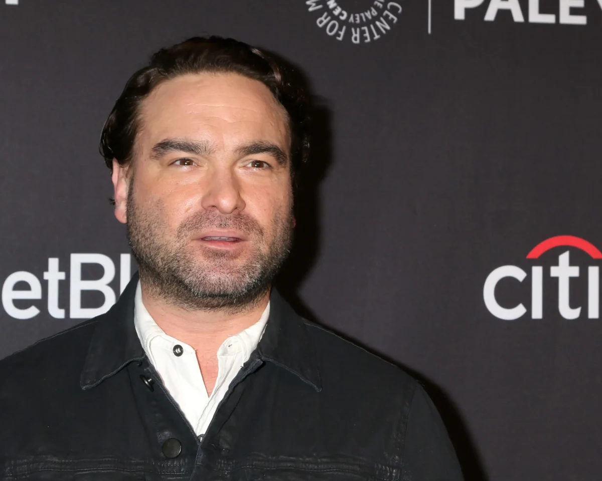 shutterstock_1051806680 | TVGURU.cz Johnny Galecki