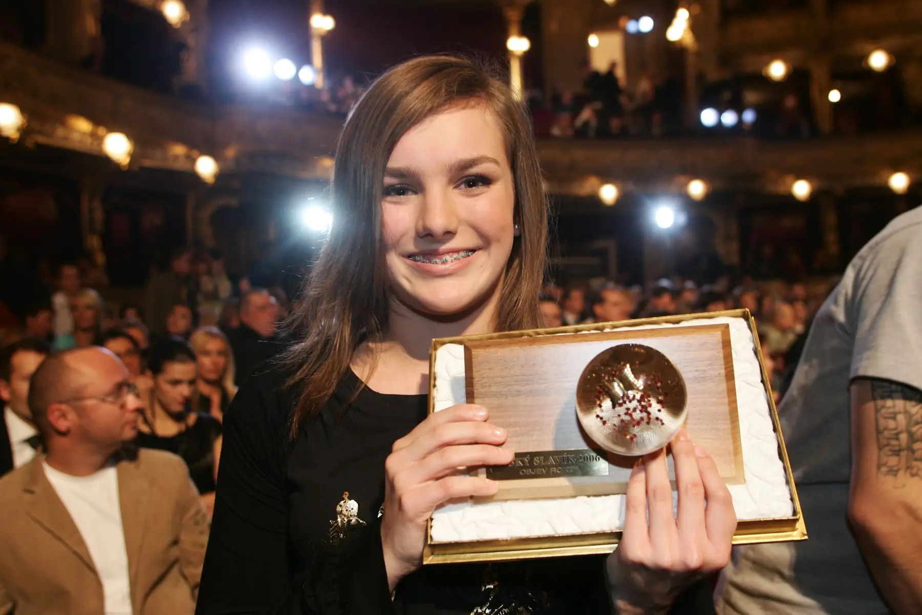 Ewa Farna v roce 2006 na předávání cen Český slavík.