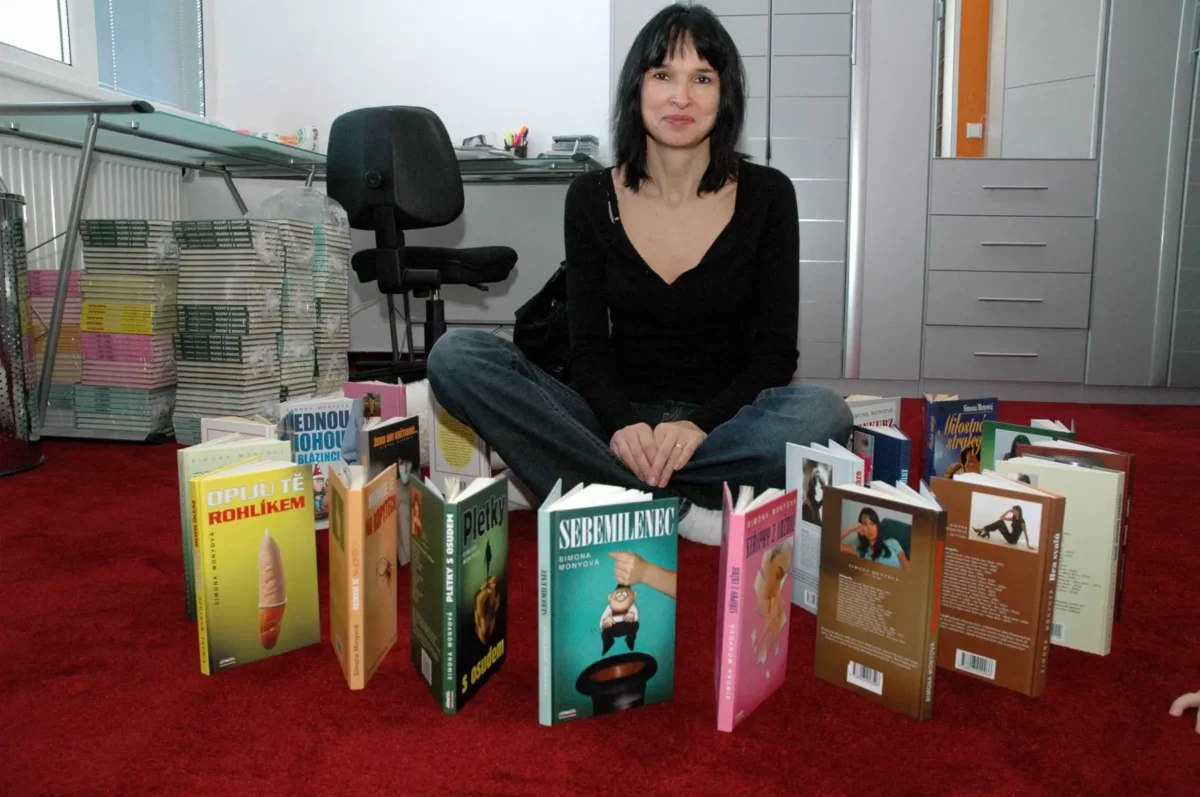 Spisovatelka Simona Monyová.