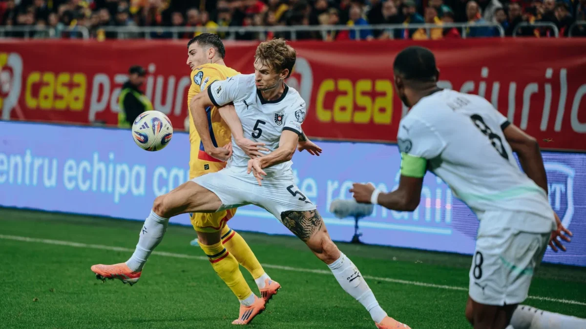 Posch Stefan hraje fotbal.