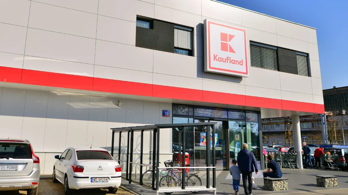 vchod do řetězce Kaufland