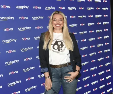 Lucie Borhyová se usmívá.
