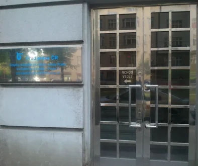 I když člověk pracoval 45 let a nebyl v evidenci úřadu práce, malá chyba může drasticky snížit starobní důchod.