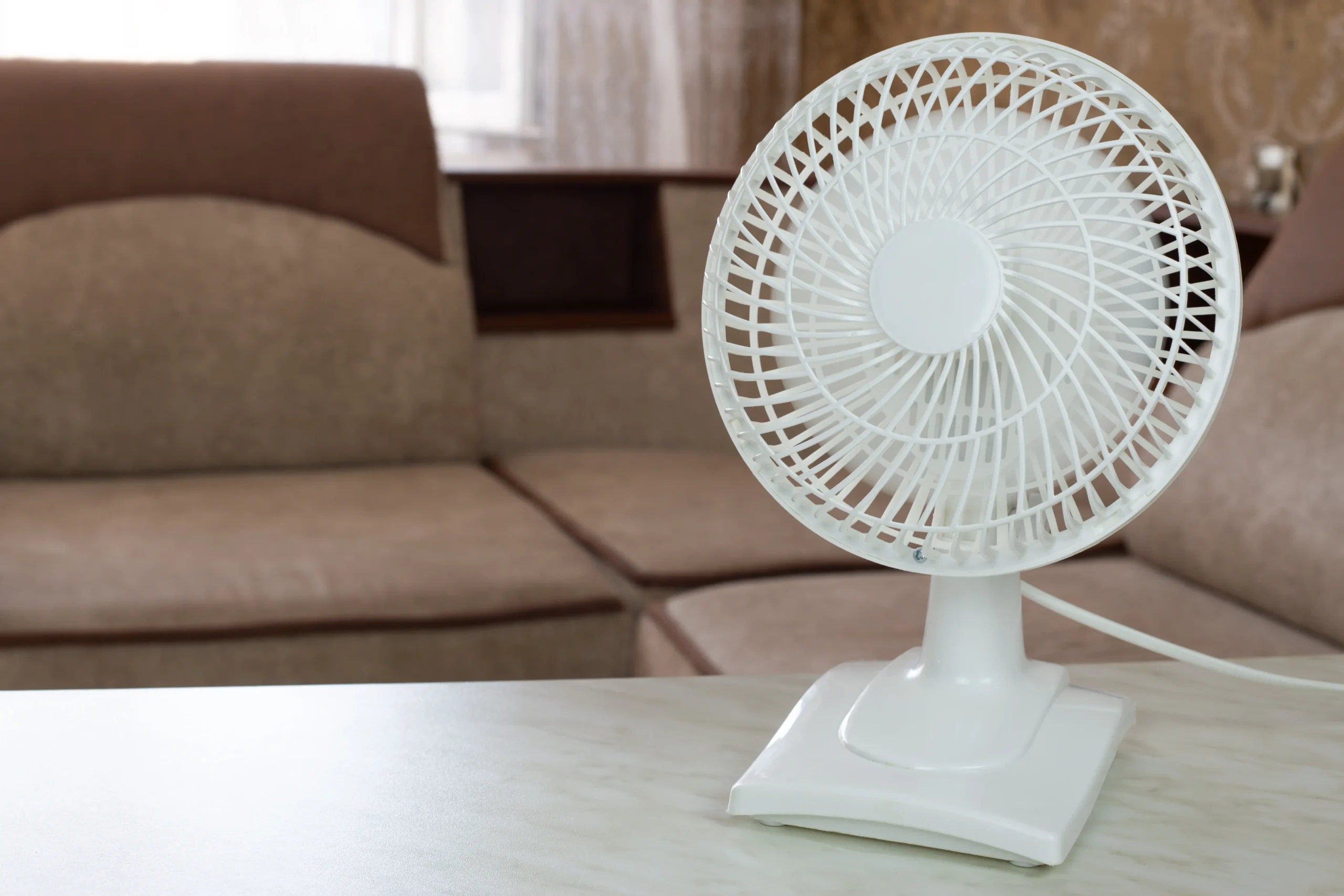 Použití chytrých triků dokáže proměnit obyčejný ventilátor v dokonalý chladič.