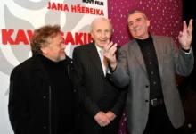 chudík a další herci na premiéře filmu Kavasaki