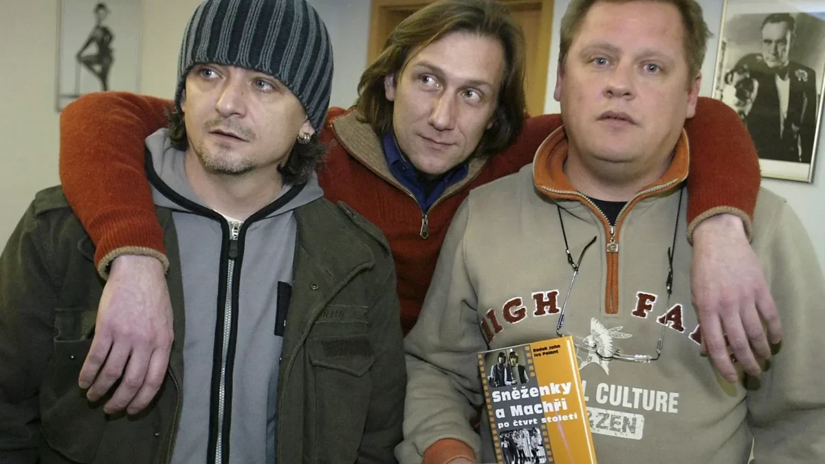 Herci z filmu Sněženky a Machři