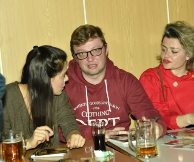 Herci seriálu Most!