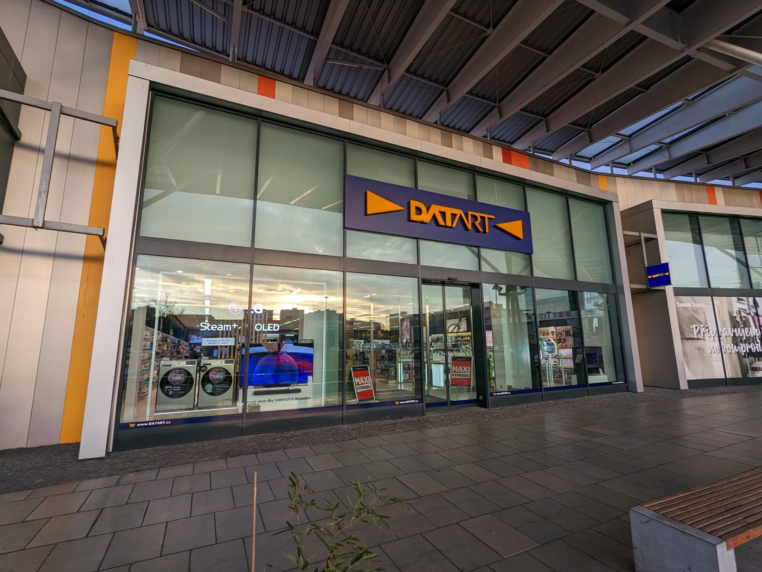 BrnoczechRepublic-july302023datartRetailElectronicsStoreBrnoBusinessAnd | TVGURU.cz Datart