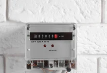 Elektroměr na zdi