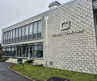 dům s logem Česká televize