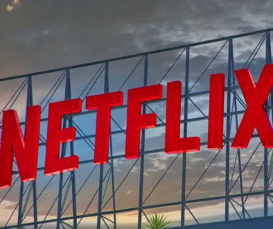 Název Netflix na budově