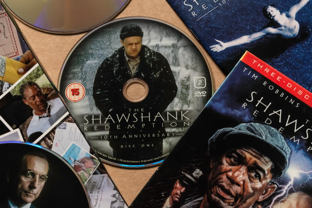 shutterstock_2688543389-2 | TVGURU.cz Vykoupení z věznice Shawshank na CD