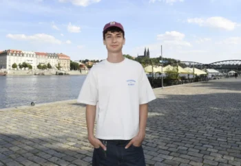 Antonio Šoposki na Smíchovské náplavce - mladý herec