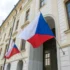 České vlajky na budově