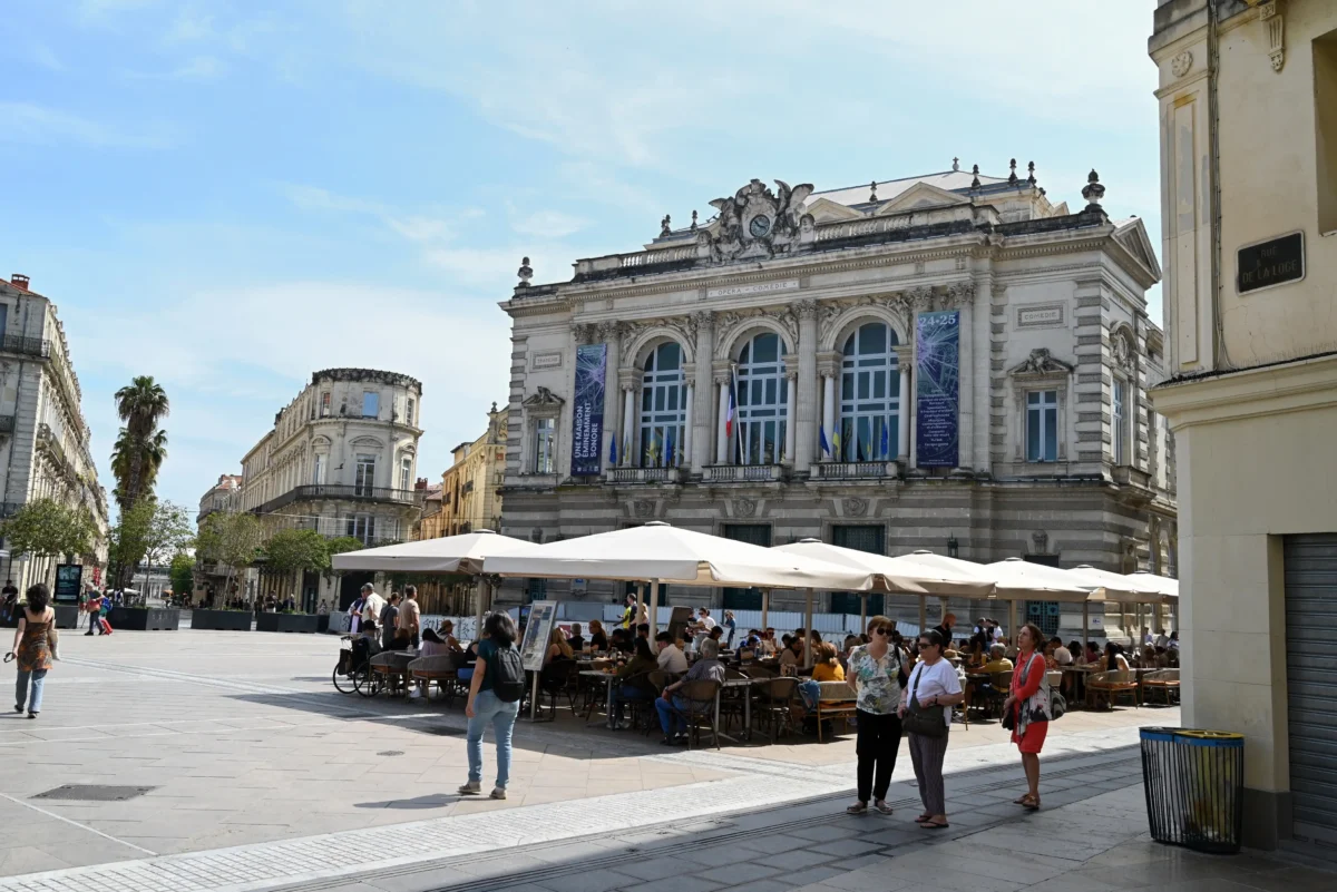 shutterstock_2649201315-2 | TVGURU.cz Budova ve Francii