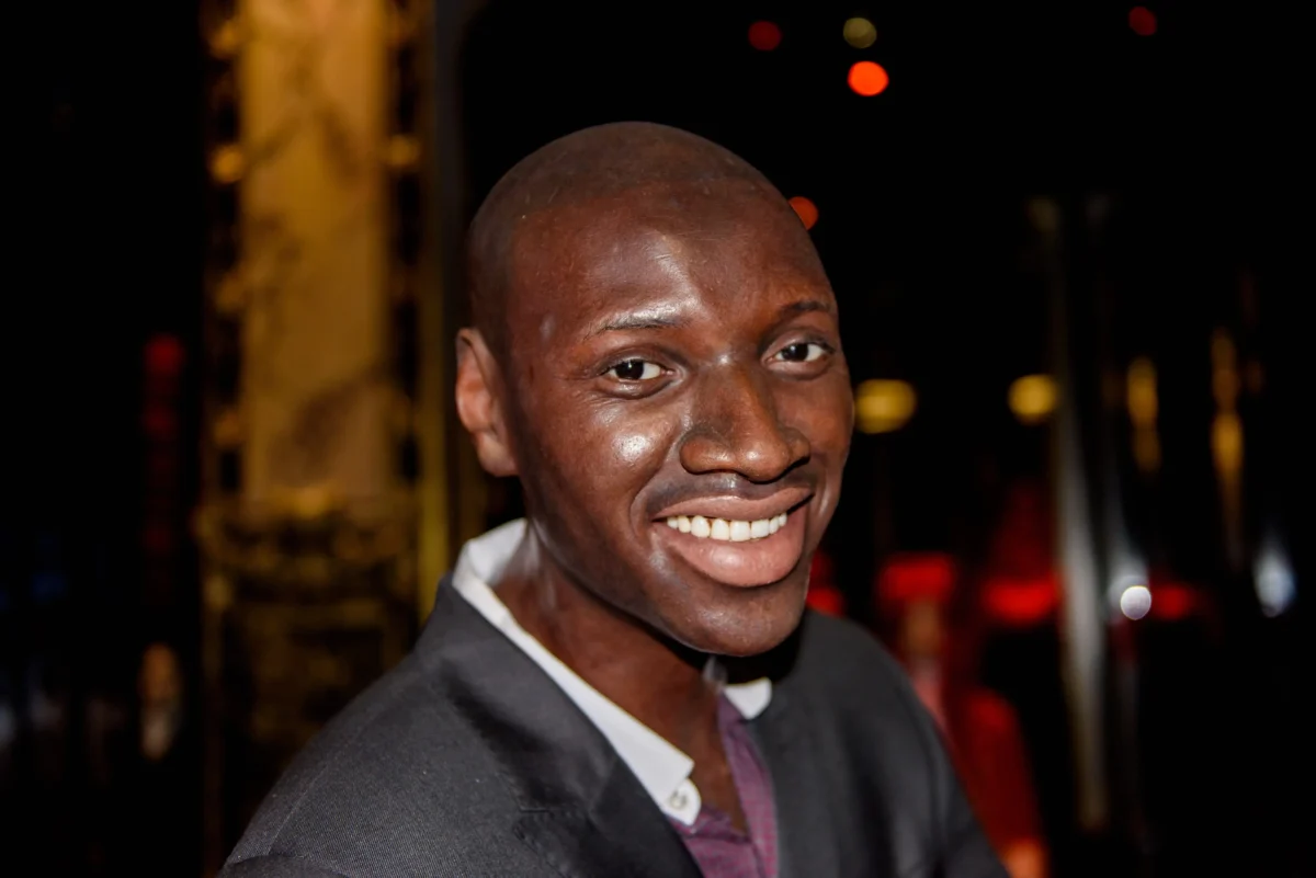 V hlavní roli se představil Omar Sy. Zdroj: Shutterstock | TVGURU.cz Herec Omar Sy