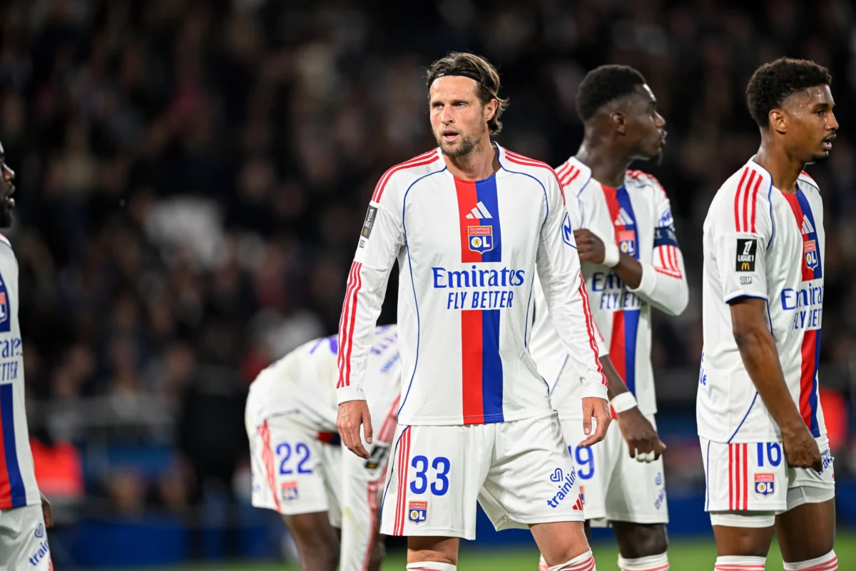 shutterstock_2773554991-2-2 | TVGURU.cz Fotbalisté z Olympique Lyon
