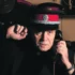 Jedlička Miloslav telefonuje.