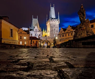 Noční Karlův most