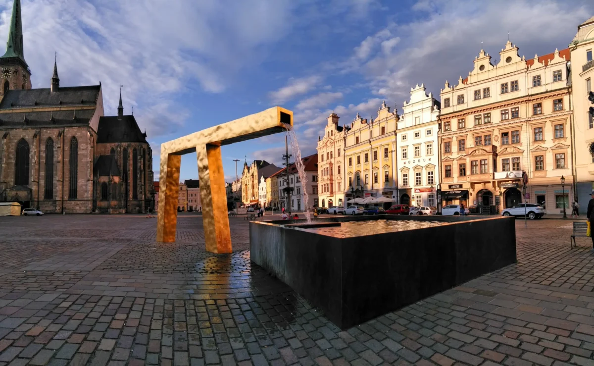 Celé natáčení probíhalo v Plzni. Zdroj: Shutterstock | TVGURU.cz Náměstí v Plzni