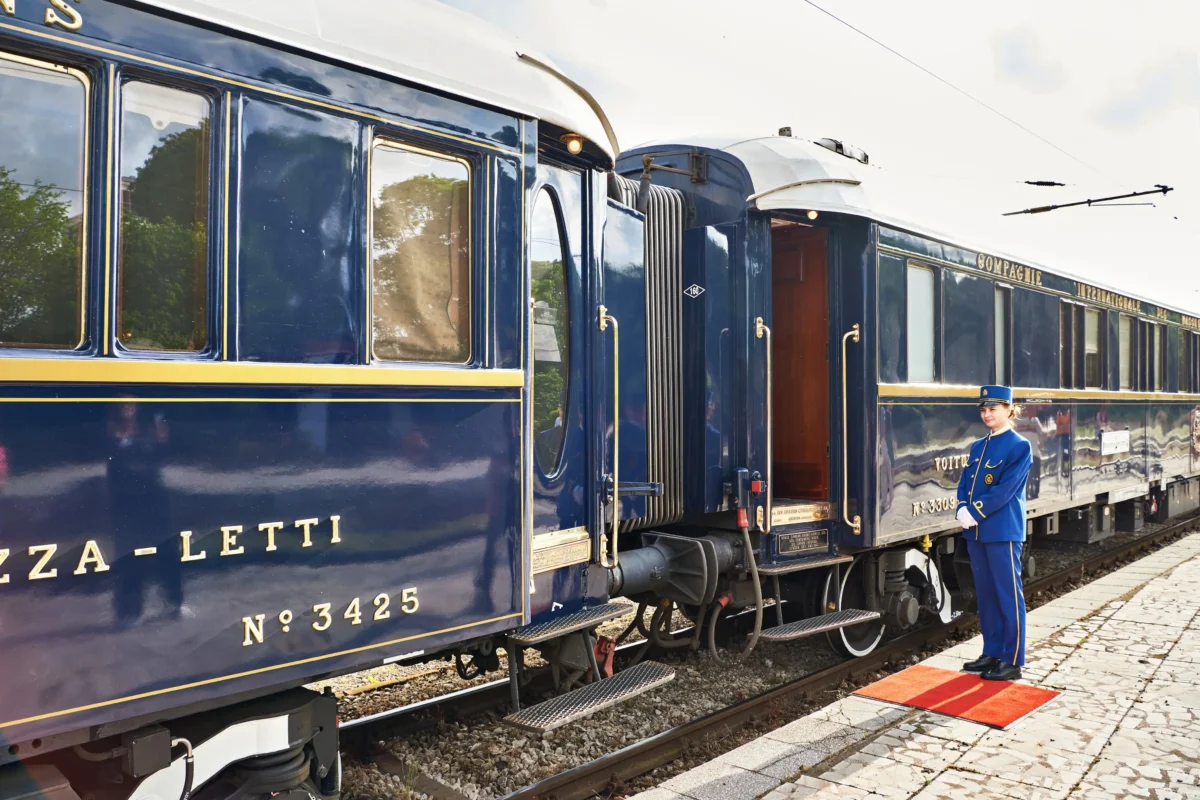 V Orient expresu se stala záhadná událost. Zdroj: Shutterstock | TVGURU.cz Vlak Orient expres