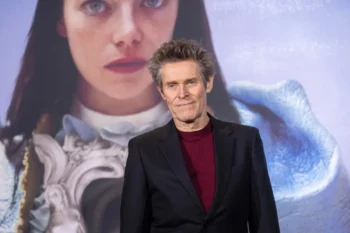 Willem Dafoe se culí.