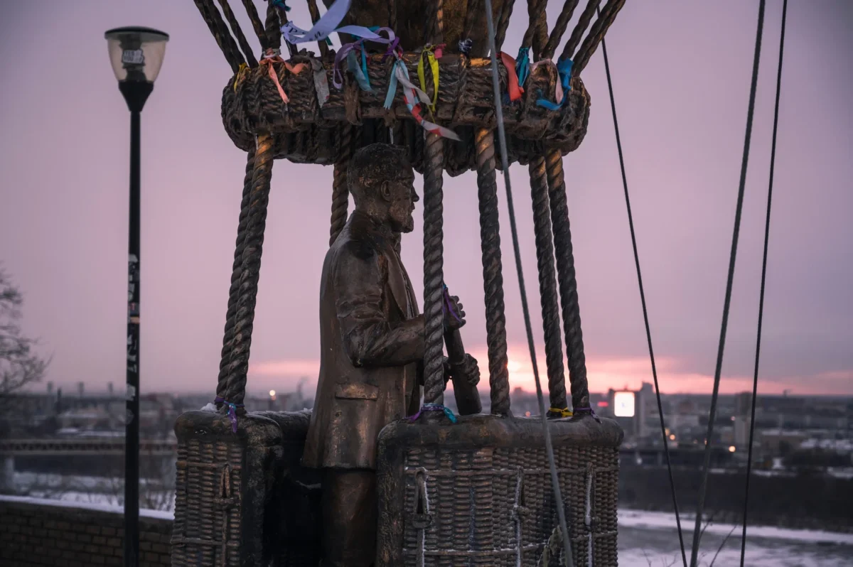 Jules Verne socha