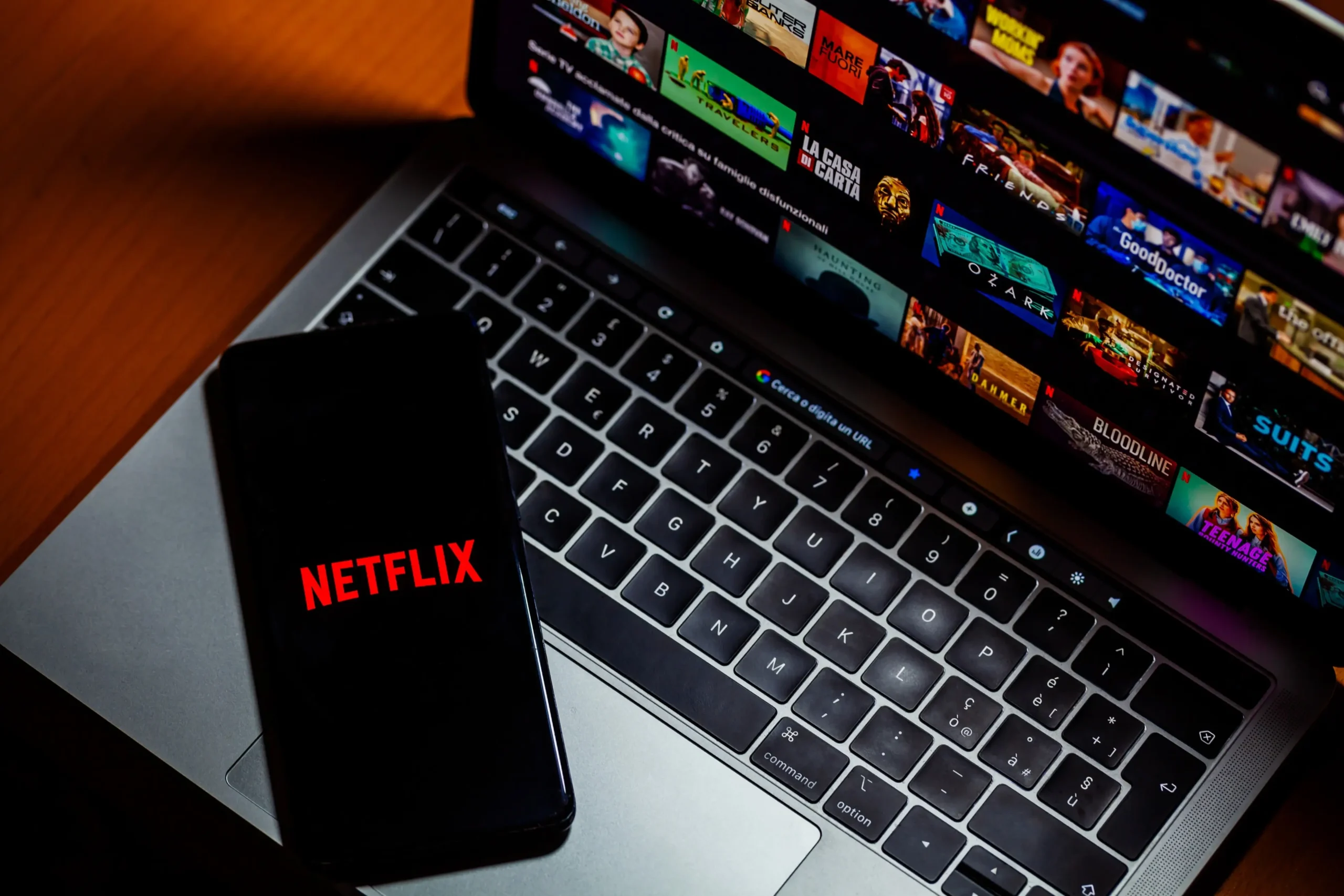 Netflix na telefonu a počítači