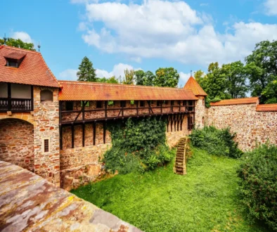 nádvoří hradu Bouzov na Moravě