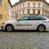 Auto ČT zaparkované u chodníku