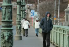 Lidé v Česku v teplém oblečení