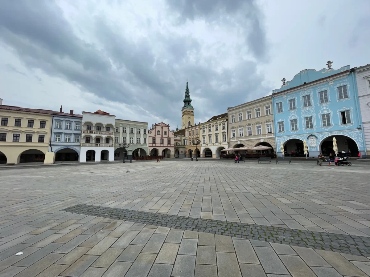 shutterstock_2515951049-2 | TVGURU.cz Náměstí v Jičíně
