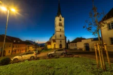 Česká ulice během noci