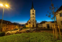 Česká ulice během noci