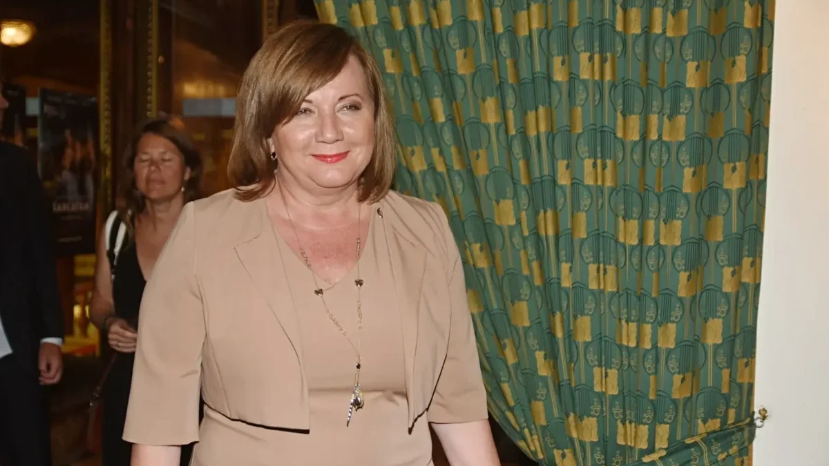 alena schillerová