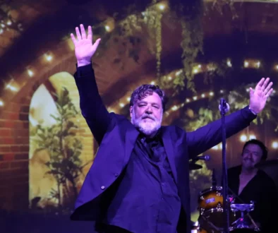 Russell Crowe’s Indoor Garden Party