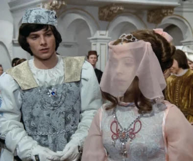 Princ a princezna se závojem přes obličej