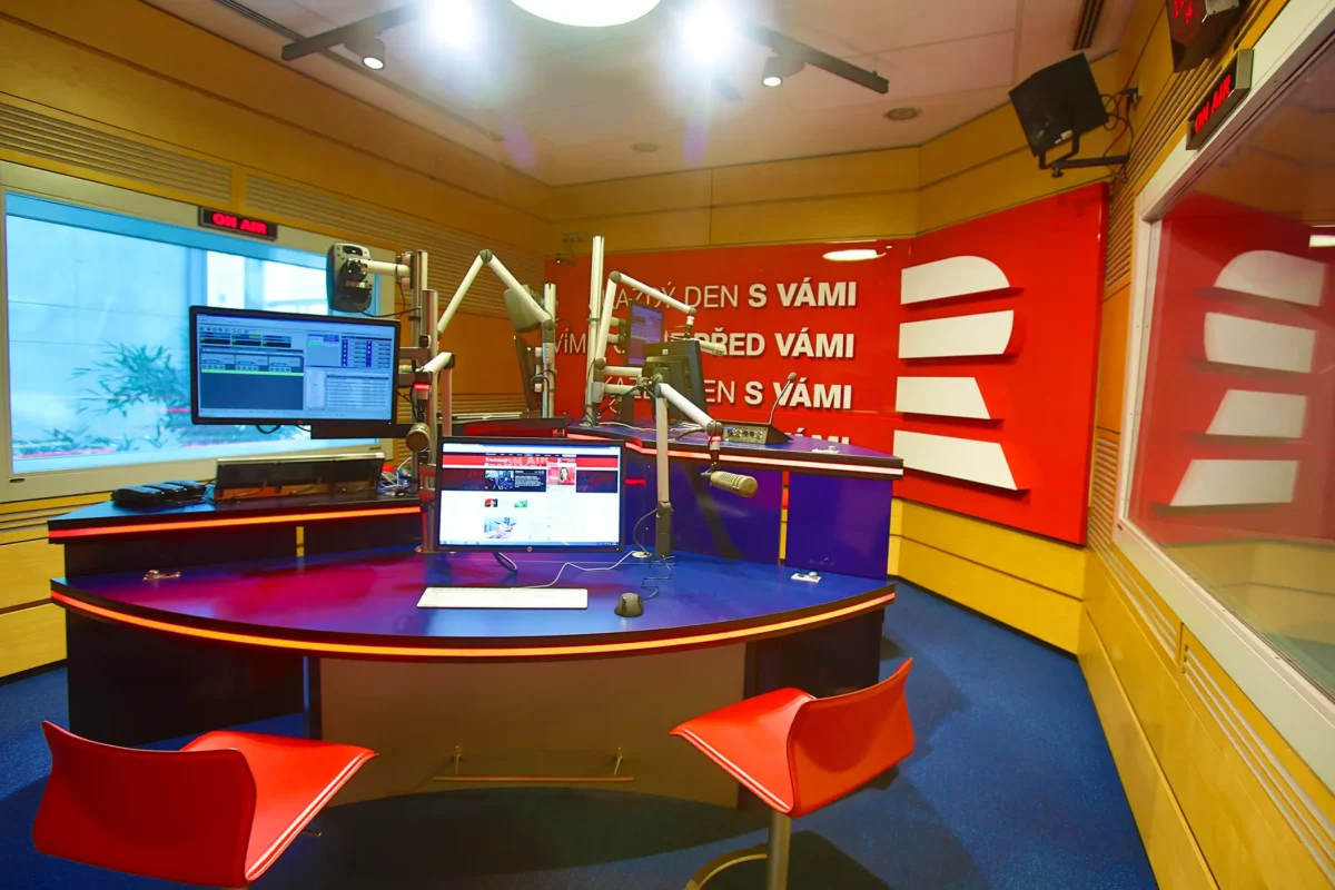 Rozhlasová stanice Radiožurnálu. zdroj: Český rozhlas | TVGURU.cz Rozhlasová stanice Radiožurnálu
