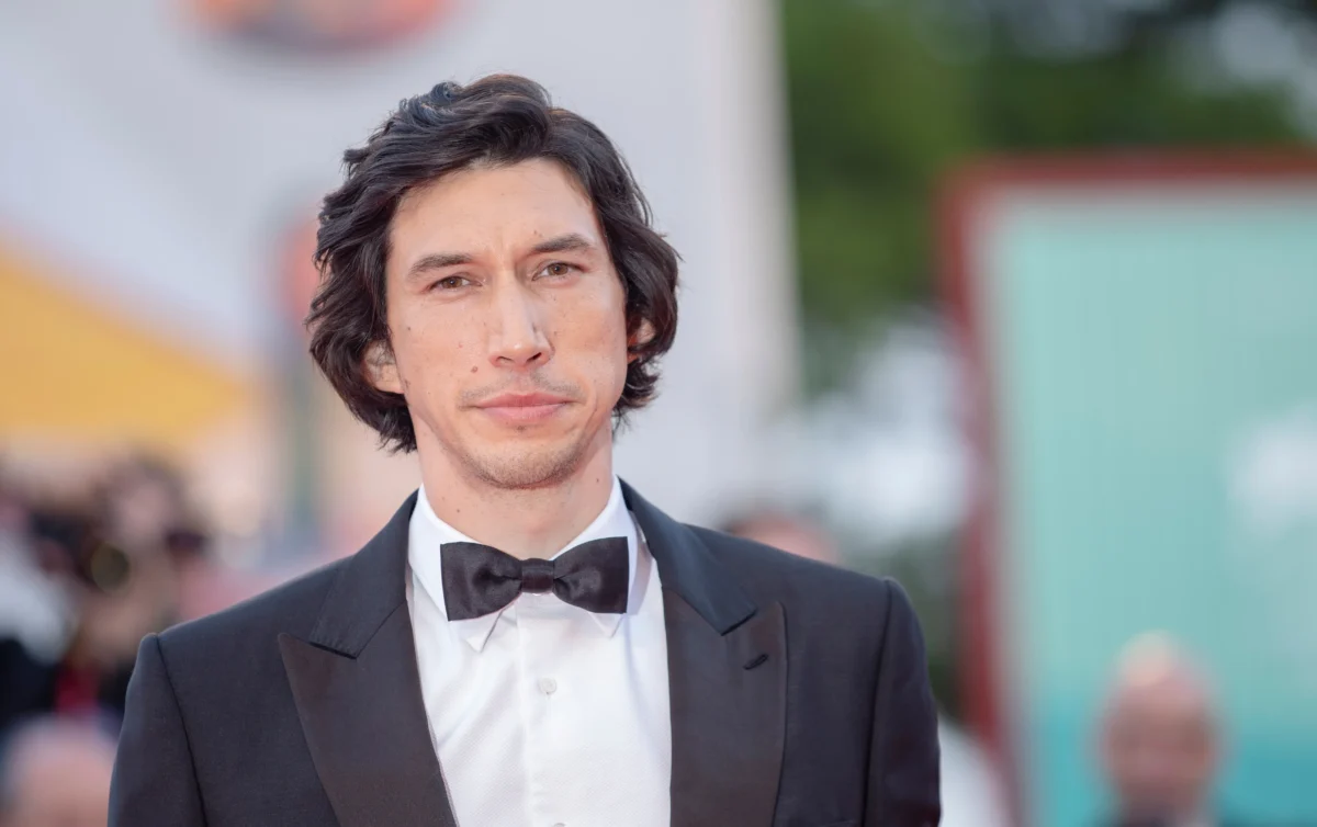 Herec Adam Driver, který ztvárnil záporáka Kylo Rena, zdroj: shutterstock | TVGURU.cz Herec Adam Driver, který ztvárnil záporáka Kylo Rena