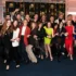 Účastníci letošního StarDance stojí vedle sebe.