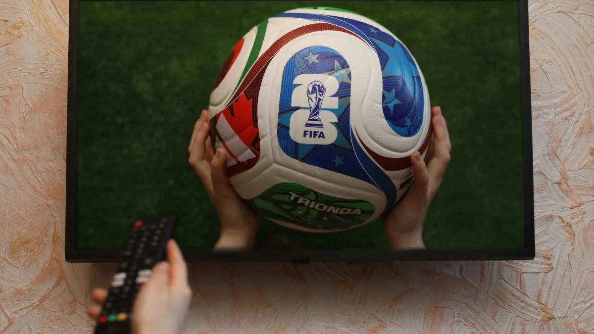 Fotbalový míč z mistrovství světa v televizi