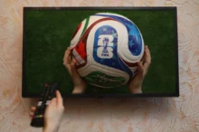 Fotbalový míč z mistrovství světa v televizi