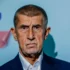 Andrej Babiš se tváří vážně.