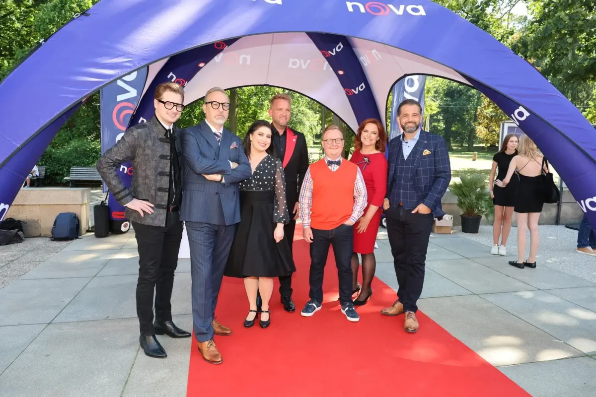Jedním z nejoblíbenějších lovců je Kalkulátor. Zdroj: Pavel Machan, Marek Patek, David Kundrat, Martin Hykl / CNC / Profimedia | TVGURU.cz Muži a ženy na červeném koberci