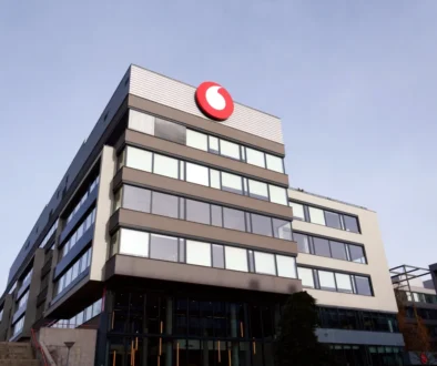 Budova se sídlem Vodafone